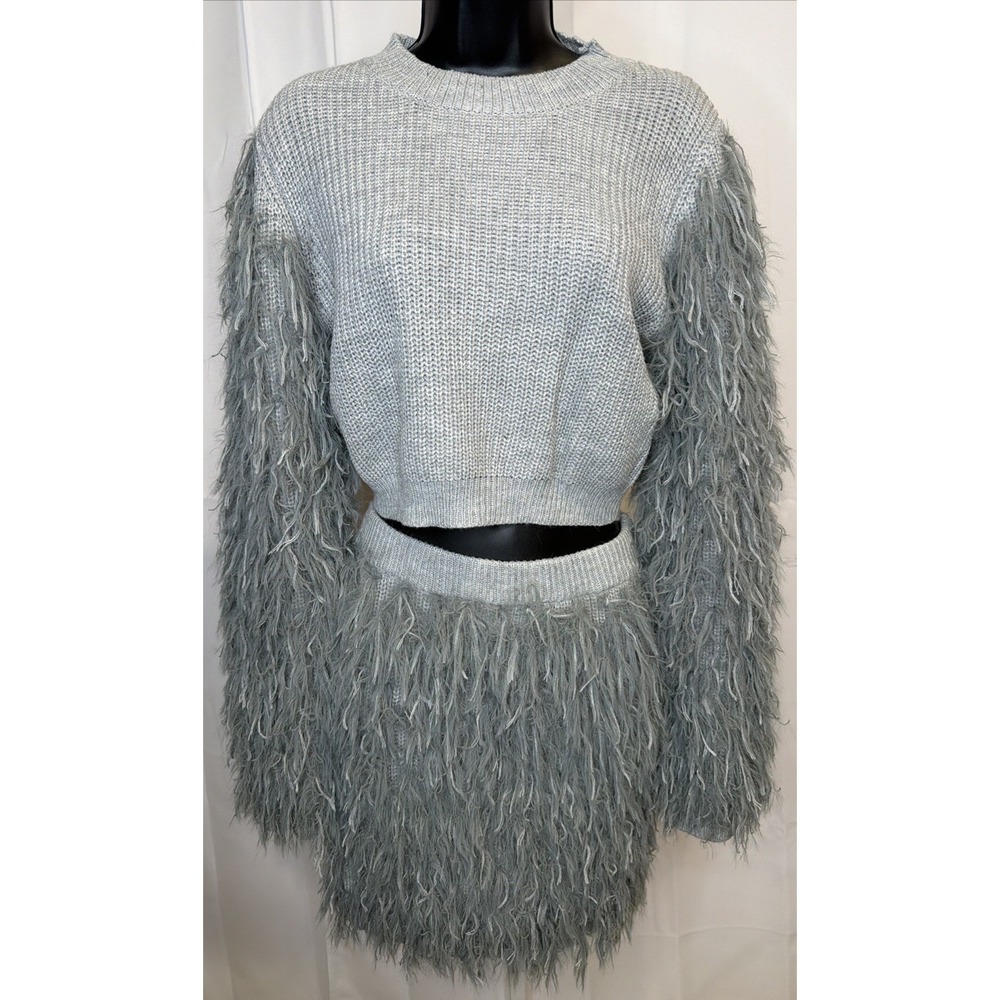 No 1 Los Angeles Gray Shaggy Fringe Sweater Skirt Set Womens Large 2 Piece